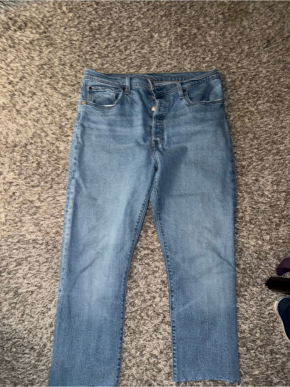 LEVI Classic Light Wash Straight Leg Jeans
